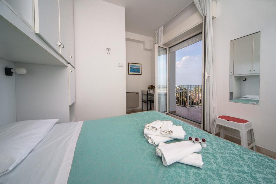 Fausto Hotel 2*